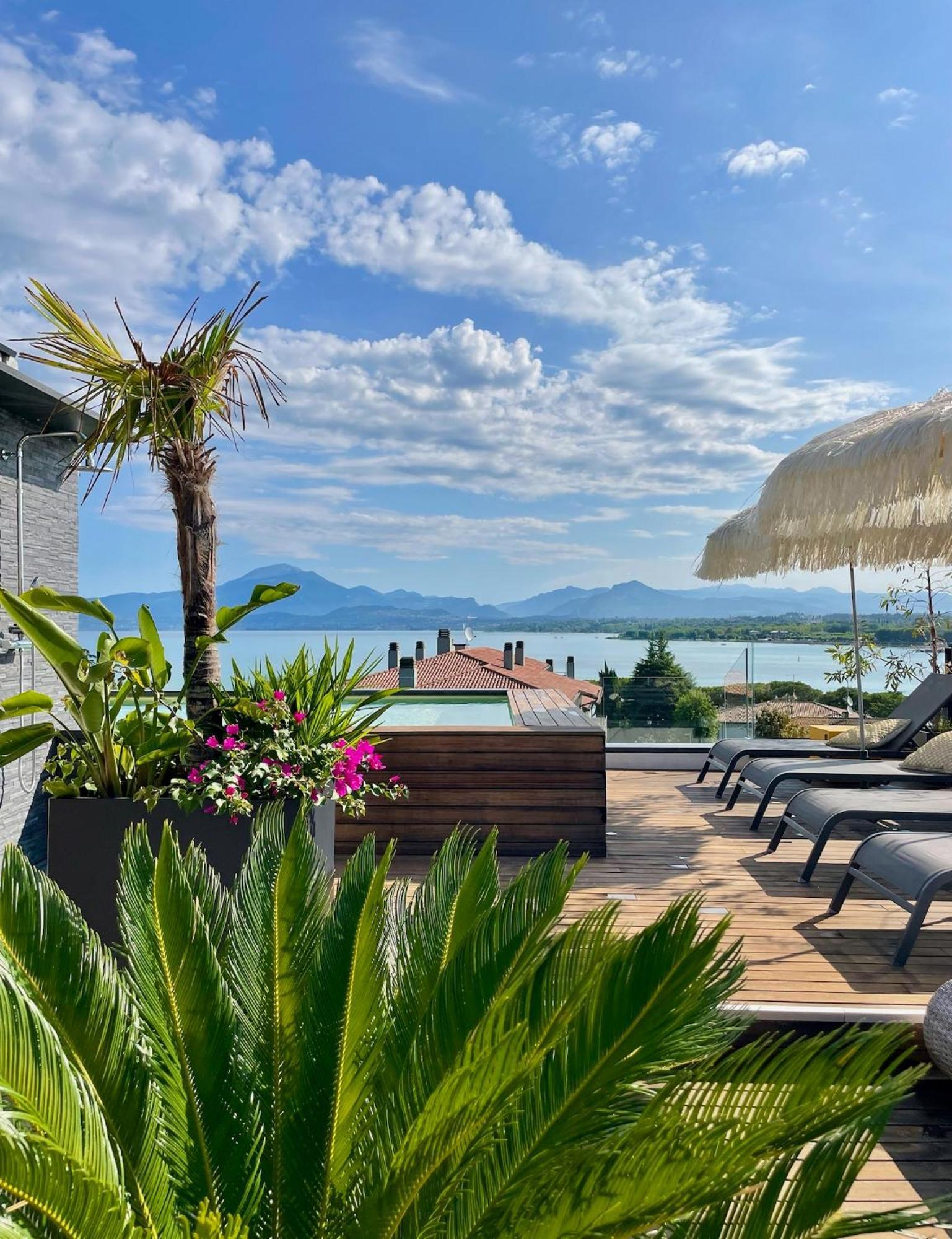 Plaza Lago Di Garda Peschiera del Garda Exterior photo